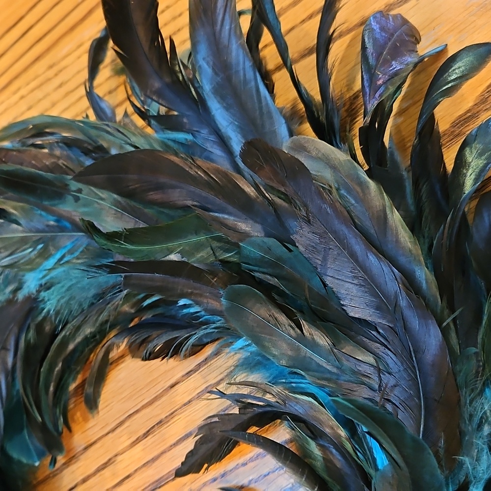 Feather Wreath Black Green 13" - Picture 2 of 8